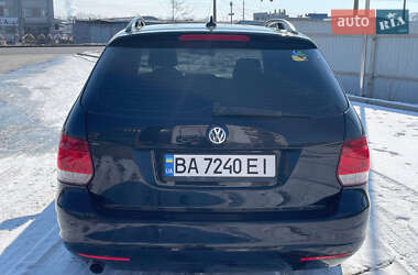 Універсал Volkswagen Golf 2012 в Черкасах