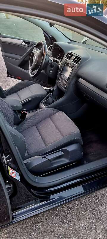 Хетчбек Volkswagen Golf 2009 в Вінниці