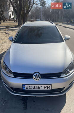 Универсал Volkswagen Golf 2015 в Львове