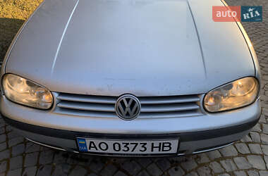 Хетчбек Volkswagen Golf 2003 в Львові