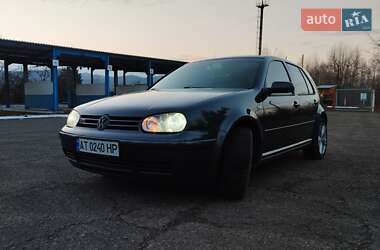 Хетчбек Volkswagen Golf 2001 в Долині