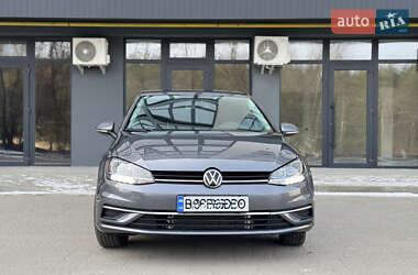 Хэтчбек Volkswagen Golf 2018 в 