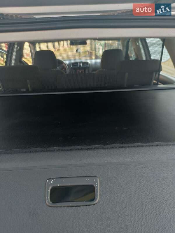 Універсал Volkswagen Golf 2010 в Володимирі