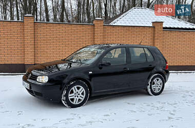 Хетчбек Volkswagen Golf 2003 в Красилові