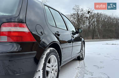 Хетчбек Volkswagen Golf 2003 в Красилові