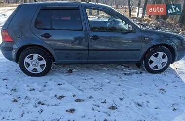 Хэтчбек Volkswagen Golf 2000 в Звягеле