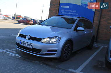 Хетчбек Volkswagen Golf 2015 в Вінниці