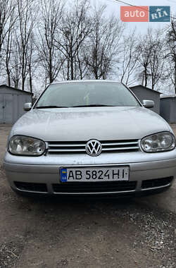 Хэтчбек Volkswagen Golf 2001 в Виннице