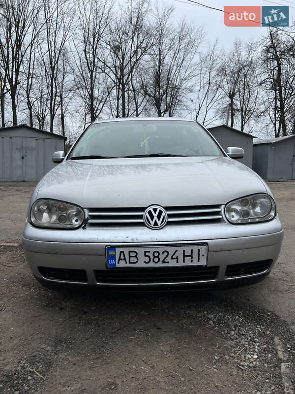 Volkswagen Golf 2001