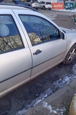 Універсал Volkswagen Golf 2000 в Кропивницькому