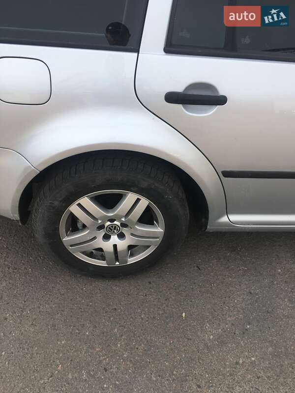 Volkswagen Golf 2001