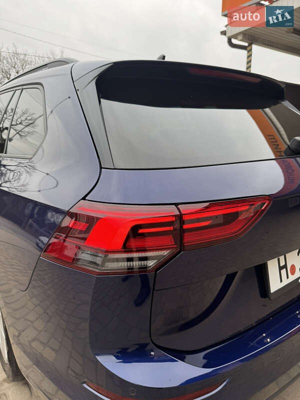 Универсал Volkswagen Golf 2021 в Сваляве