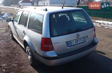 Универсал Volkswagen Golf 2003 в Оржице