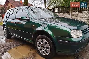 Хетчбек Volkswagen Golf 1998 в 
