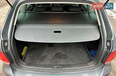 Універсал Volkswagen Golf 2012 в 