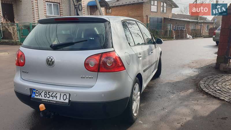Хэтчбек Volkswagen Golf 2007 в Ровно