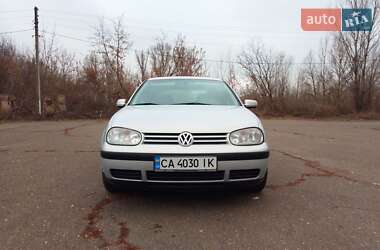 Хэтчбек Volkswagen Golf 1999 в Шполе