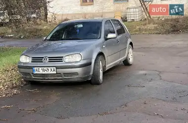 Volkswagen Golf 2002