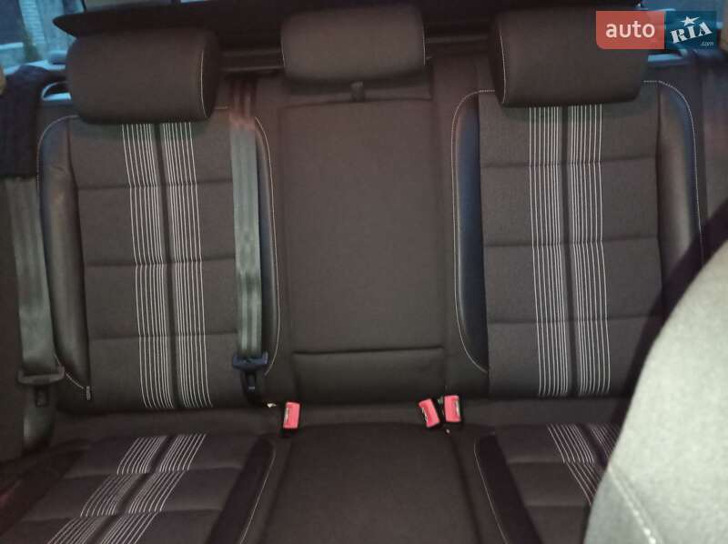 Універсал Volkswagen Golf 2013 в Хмільнику