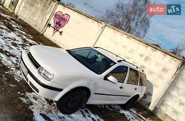 Універсал Volkswagen Golf 2002 в Києві