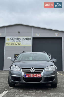 Универсал Volkswagen Golf 2009 в Нововолынске