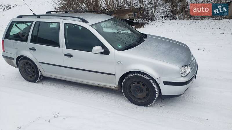 Універсал Volkswagen Golf 2000 в Жмеринці