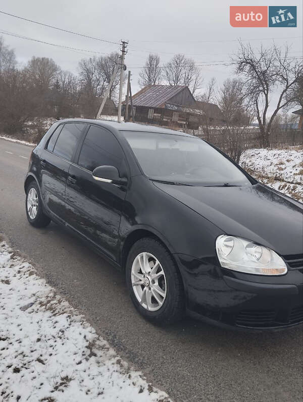 Volkswagen Golf 2004
