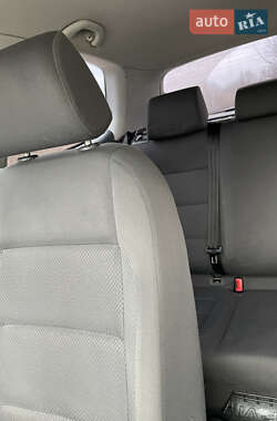 Хэтчбек Volkswagen Golf 2004 в 