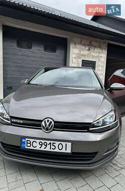 Хэтчбек Volkswagen Golf 2014 в Львове