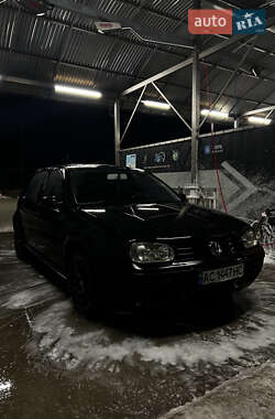 Хэтчбек Volkswagen Golf 2000 в Львове