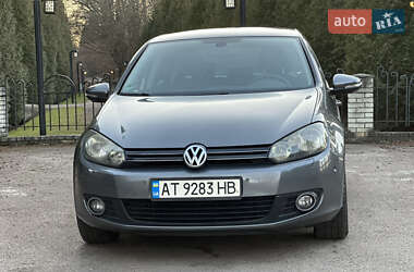 Хетчбек Volkswagen Golf 2010 в Калуші