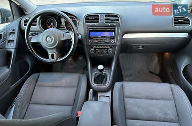 Хетчбек Volkswagen Golf 2010 в Калуші