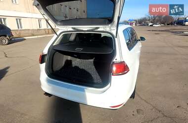 Хетчбек Volkswagen Golf 2016 в Полтаві