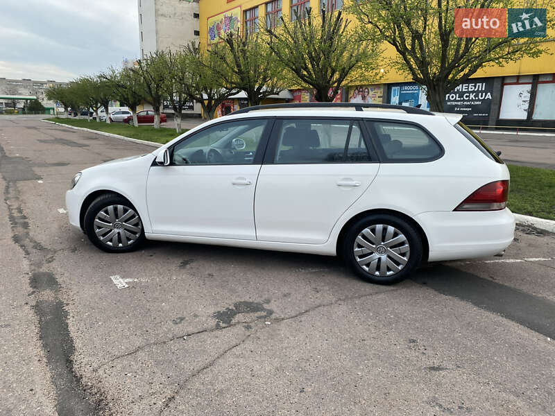 Універсал Volkswagen Golf 2009 в Черкасах