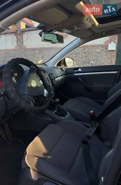 Універсал Volkswagen Golf 2009 в 