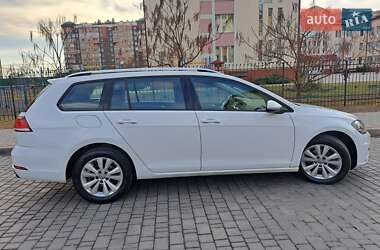 Універсал Volkswagen Golf 2019 в Луцьку