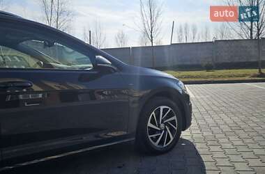 Универсал Volkswagen Golf 2018 в Киеве