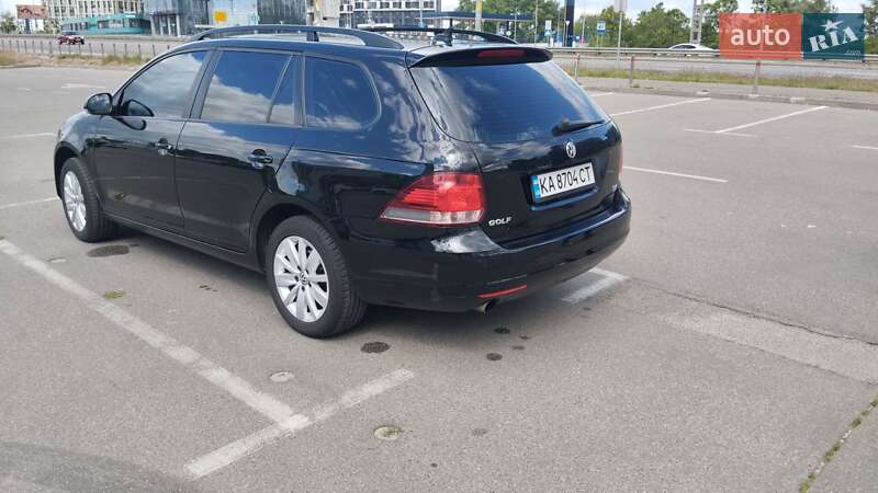 Универсал Volkswagen Golf 2011 в Киеве