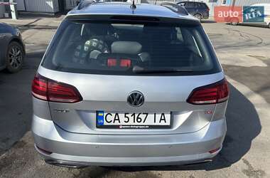 Универсал Volkswagen Golf 2017 в Буче