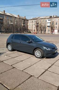 Хэтчбек Volkswagen Golf 2017 в Кривом Роге