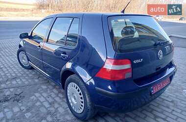 Хетчбек Volkswagen Golf 2003 в 