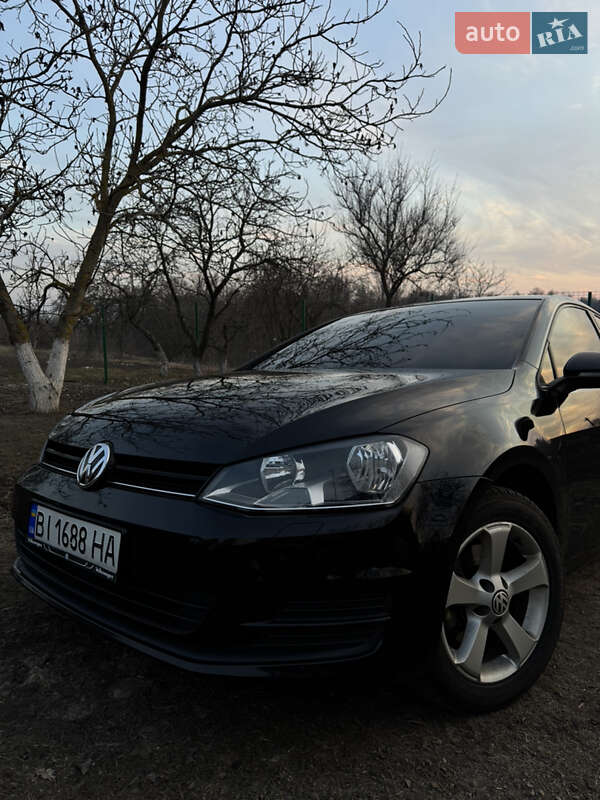 Хэтчбек Volkswagen Golf 2015 в Киеве фото 26 Хэтчбек Volkswagen Golf 2015 в Киеве