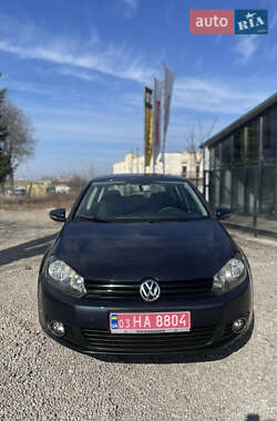 Хэтчбек Volkswagen Golf 2009 в Виннице