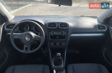 Хэтчбек Volkswagen Golf 2009 в Виннице