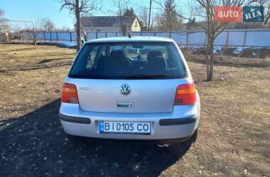 Хэтчбек Volkswagen Golf 1998 в 