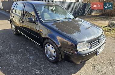 Хэтчбек Volkswagen Golf 2002 в Виннице