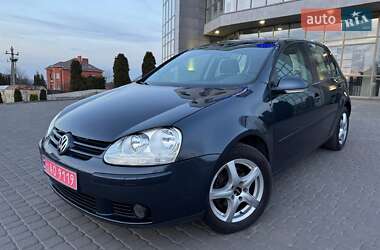 Хэтчбек Volkswagen Golf 2005 в Хмельницком