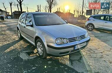 Универсал Volkswagen Golf 2001 в Черновцах