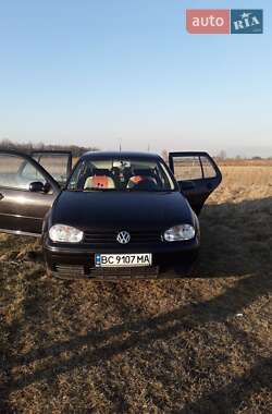 Хетчбек Volkswagen Golf 2003 в Пустомитах