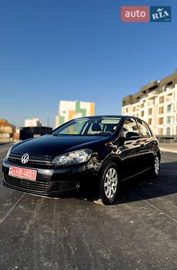 Хэтчбек Volkswagen Golf 2009 в Ровно